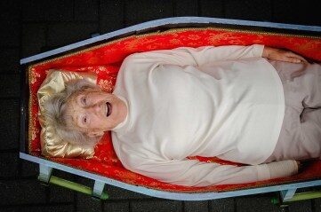 lady-in-coffin-e1487562830851-3077740